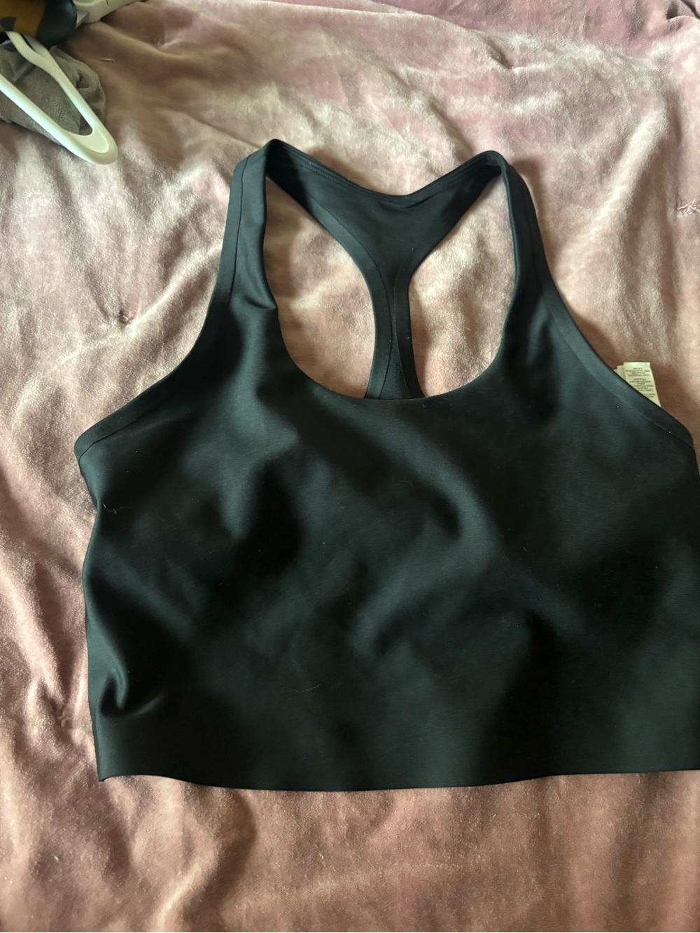 Black size M Alo sport bra…